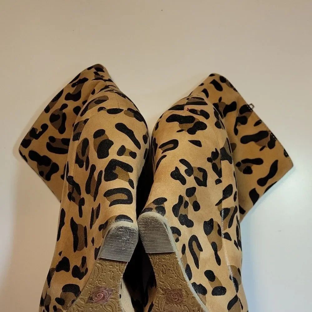 HERSTYLE ROUND TOE ZIP CLOSURE ANIMAL LEOPARD PRINT ANKLE BOOTIES - Picture 8 of 14